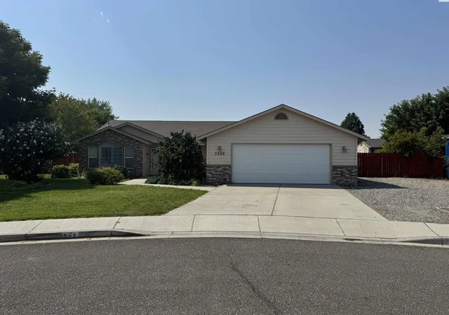 Photo 1 of Single family home for sale at 5208 Mockingbird Ct, West Richland, WA 99353 | MLS# PAC295628 | Listing updated on 2026-10-23