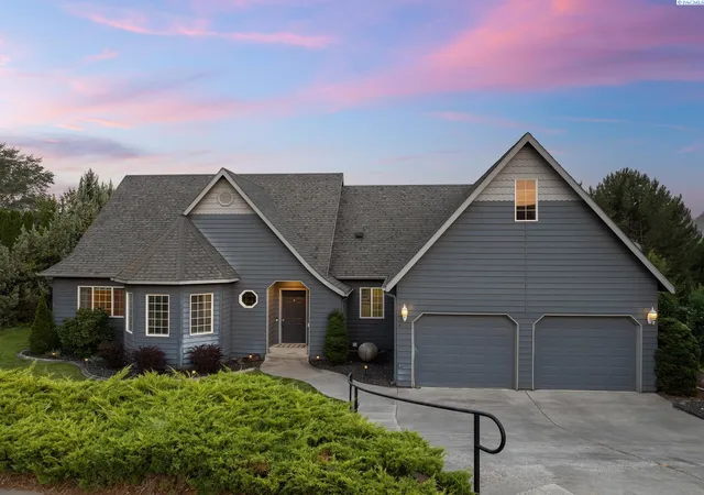 Photo 1 of Sale Pending at 4010 Meadow Beauty Dr, Pasco, WA 99301 | MLS# PAC295655 | Listing updated on 2026-10-21