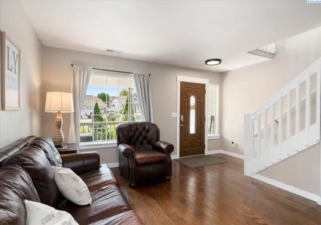 Photo 3 of Single family home for sale at 3309 S Buntin St, Kennewick, WA 99337 | MLS# PAC295661 | Listing updated on 2026-10-14