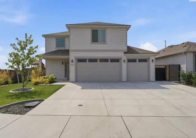 Photo 1 of Single family home for sale at 7602 Massey Dr, Pasco, WA 99301 | MLS# PAC295663 | Listing updated on 2026-10-19