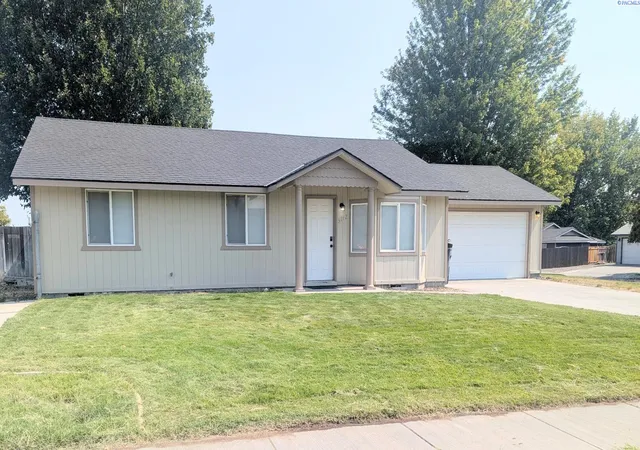 Photo 1 of Single family home for sale at 3142 Primrose St, West Richland, WA 99353 | MLS# PAC295666 | Listing updated on 2026-10-14