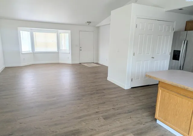 Photo 3 of Single family home for sale at 3142 Primrose St, West Richland, WA 99353 | MLS# PAC295666 | Listing updated on 2026-10-14