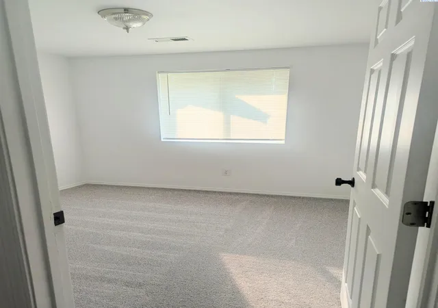 Photo 4 of Single family home for sale at 3142 Primrose St, West Richland, WA 99353 | MLS# PAC295666 | Listing updated on 2026-10-14