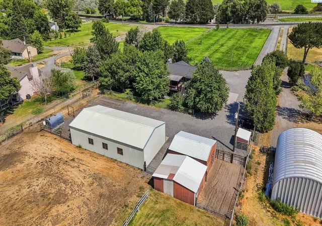 Photo 3 of Single family home for sale at 86512 N Harrington Rd, West Richland, WA 99353 | MLS# PAC295678 | Listing updated on 2026-10-21