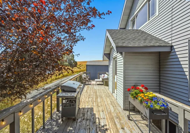 Photo 3 of Single family home for sale at 804 S Hillcrest Dr, Colfax, WA 99111 | MLS# PAC295714 | Listing updated on 2026-10-14