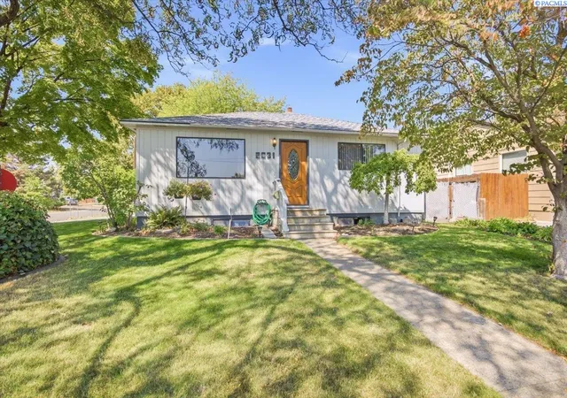 Photo 1 of Sale Pending at 2031 Rainier Ave, Richland, WA 99354 | MLS# PAC295724 | Listing updated on 2026-10-21