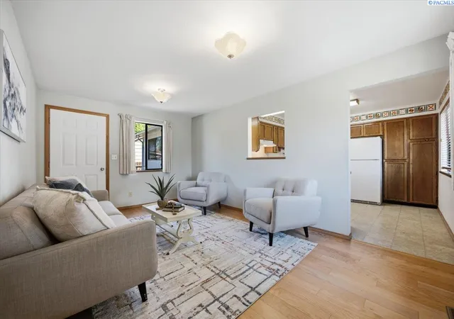 Photo 4 of Sale Pending at 2031 Rainier Ave, Richland, WA 99354 | MLS# PAC295724 | Listing updated on 2026-10-21