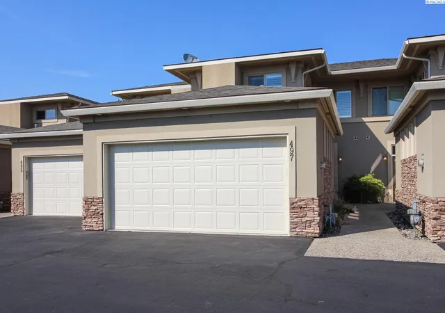 Photo 1 of Sale Pending at 497 Columbia Point Dr, Richland, WA 99352 | MLS# PAC295726 | Listing updated on 2026-10-15