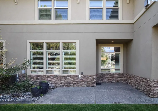 Photo 4 of Sale Pending at 497 Columbia Point Dr, Richland, WA 99352 | MLS# PAC295726 | Listing updated on 2026-10-15