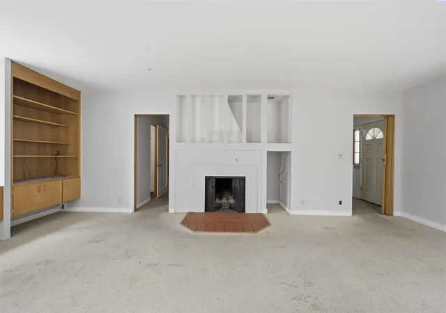 Photo 3 of Multi family home for sale at 1055 Ne Indiana St, Pullman, WA 99163 | MLS# PAC295861 | Listing updated on 2026-10-21