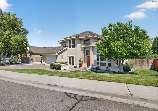 Photo 4 of Single family home for sale at 3603 S Ledbetter St, Kennewick, WA 99337 | MLS# PAC295873 | Listing updated on 2026-10-23