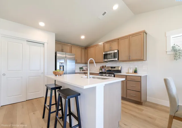 Photo 4 of Single family home for sale at 6519 Desert Ridge Ln, Pasco, WA 99301 | MLS# PAC295881 | Listing updated on 2026-10-18