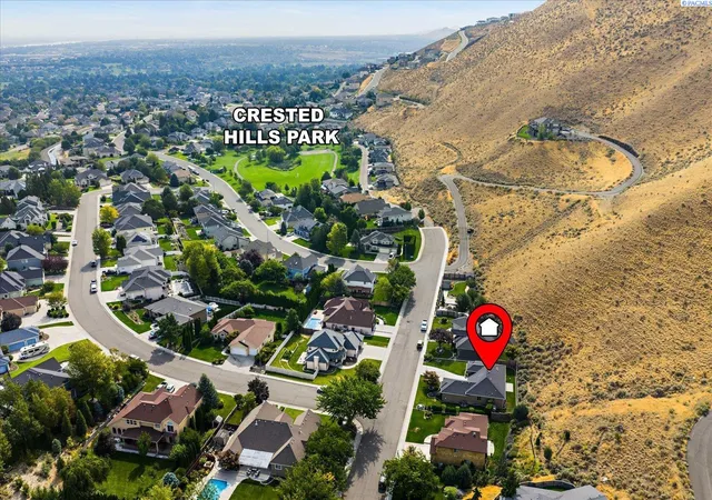 Photo 3 of Sale Pending at 1031 Meadow Hills Dr, Richland, WA 99352 | MLS# PAC295937 | Listing updated on 2026-10-22