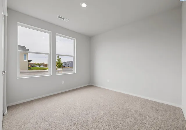 Photo 2 of Single family home for sale at 5914 Road 112, Pasco, WA 99301 | MLS# PAC295951 | Listing updated on 2026-10-27