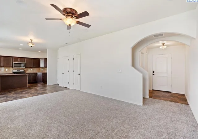 Photo 3 of Single family home for sale at 5813 Ramus Ln, Pasco, WA 99301 | MLS# PAC295958 | Listing updated on 2026-10-15