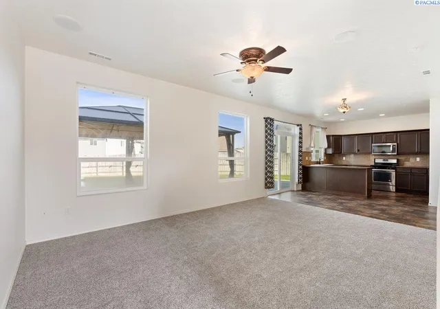 Photo 4 of Single family home for sale at 5813 Ramus Ln, Pasco, WA 99301 | MLS# PAC295958 | Listing updated on 2026-10-15