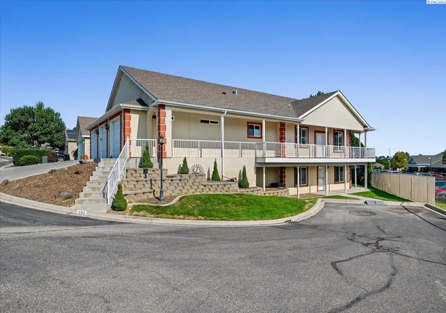 Photo 2 of Sale Pending at 352 Temple Meadow Ln, Richland, WA 99352 | MLS# PAC295963 | Listing updated on 2026-10-21