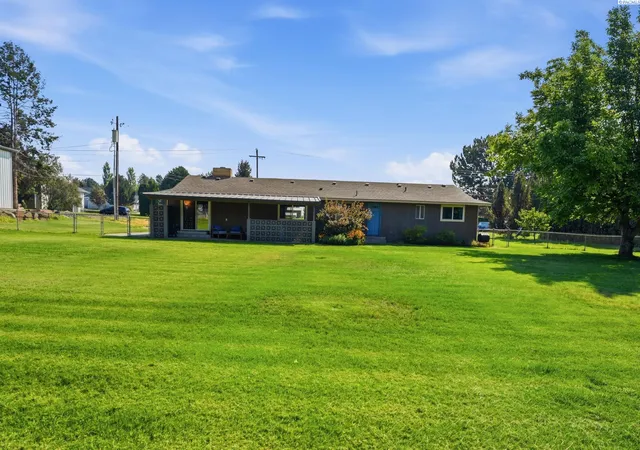 Photo 1 of Single family home for sale at 2408 Road 92, Pasco, WA 99301 | MLS# PAC296048 | Listing updated on 2026-10-20
