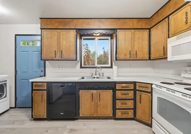 Photo 4 of Single family home for sale at 2408 Road 92, Pasco, WA 99301 | MLS# PAC296048 | Listing updated on 2026-10-20