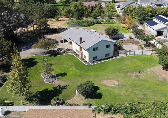 Photo 1 of Single family home for sale at 44302 E Alderbrook Ct, West Richland, WA 99353 | MLS# PAC296068 | Listing updated on 2026-10-22