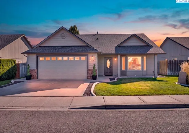 Photo 1 of Sale Pending at 213 S Belfair St, Kennewick, WA 99336 | MLS# PAC296083 | Listing updated on 2026-10-21