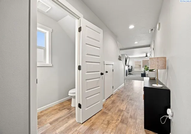 Photo 3 of Sale Pending at 3815 Atlanta Ln, Pasco, WA 99301 | MLS# PAC296099 | Listing updated on 2026-10-21
