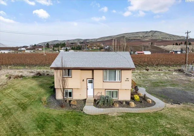 Photo 1 of Single family home for sale at 28708 E Sr 224 Ne, Benton City, WA 99320 | MLS# PAC296100 | Listing updated on 2026-10-15