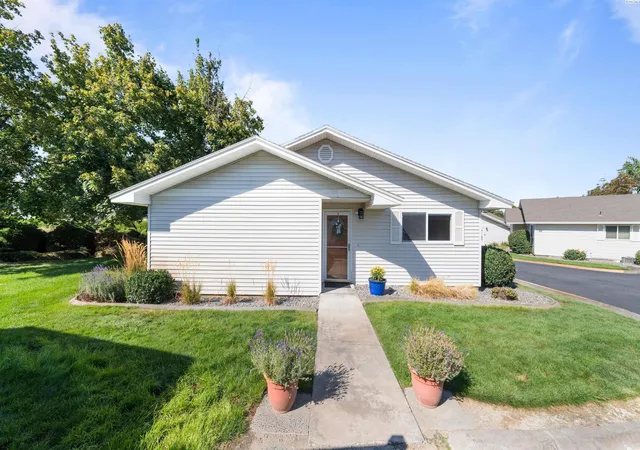 Photo 1 of Condo for sale at 4203 W Kennewick Ave, Kennewick, WA 99336 | MLS# PAC296106 | Listing updated on 2026-10-19