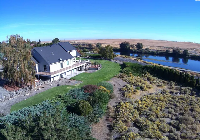 Photo 2 of Sale Pending at 45204 E Shannon, West Richland, WA 99353 | MLS# PAC296114 | Listing updated on 2026-10-21