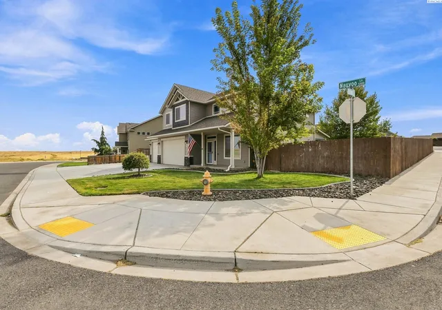Photo 3 of Single family home for sale at 5902 Nauvoo Ln, Pasco, WA 99301 | MLS# PAC296117 | Listing updated on 2026-10-16
