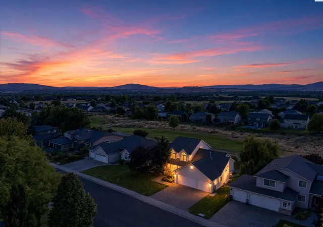 Photo 3 of Single family home for sale at 3021 Sonoran Dr, Richland, WA 99354 | MLS# PAC296123 | Listing updated on 2026-10-22