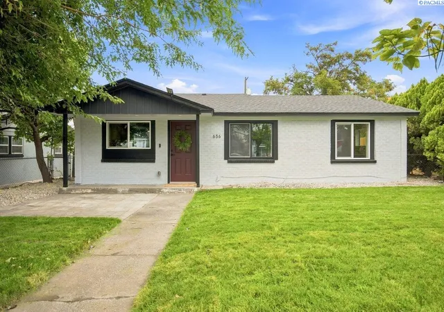 Photo 1 of Single family home for sale at 636 S Sycamore Ave, Pasco, WA 99301 | MLS# PAC296125 | Listing updated on 2026-10-29