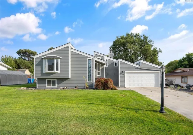 Photo 1 of Single family home for sale at 120 Ogden St, Richland, WA 99352 | MLS# PAC296126 | Listing updated on 2026-10-22