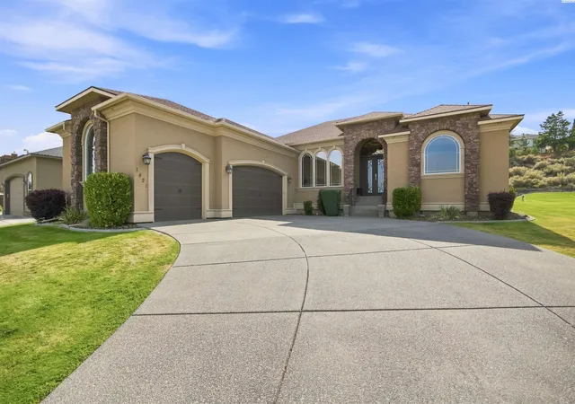 Photo 1 of Single family home for sale at 1421 Purple Sage Steet, Richland, WA 99352 | MLS# PAC296128 | Listing updated on 2026-10-21