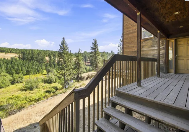 Photo 3 of Single family home for sale at 1001 N River Rd, Palouse, WA 99161 | MLS# PAC296173 | Listing updated on 2026-10-17