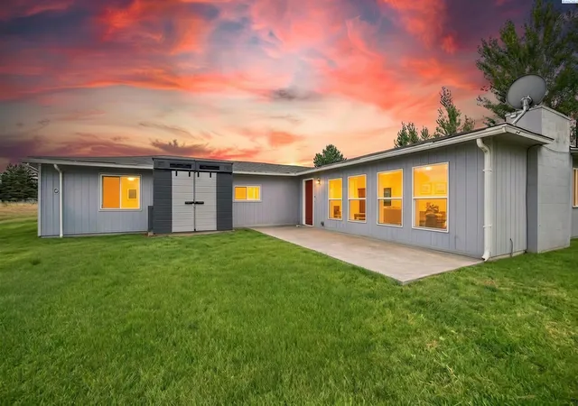 Photo 1 of Single family home for sale at 2627 S Oak St, Kennewick, WA 99337 | MLS# PAC296210 | Listing updated on 2026-10-28