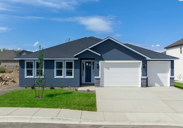 Photo 3 of Single family home for sale at 1071 N Grant Pl, Kennewick, WA 99336 | MLS# PAC296227 | Listing updated on 2026-10-20