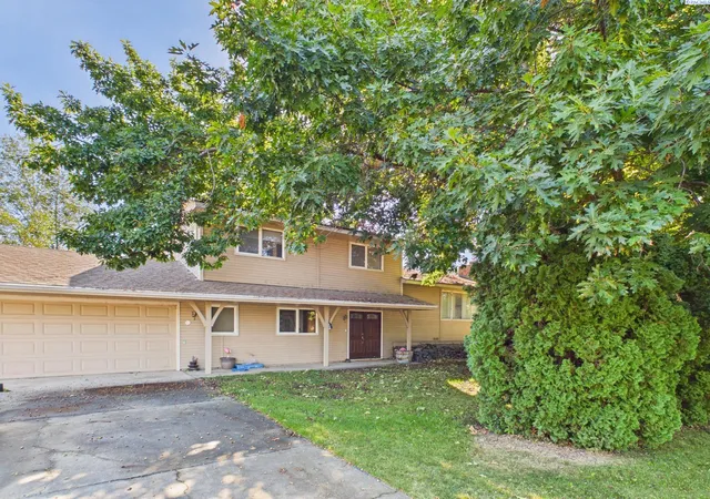 Photo 2 of Single family home for sale at 803 N Road 37th, Pasco, WA 99301 | MLS# PAC296234 | Listing updated on 2026-10-21