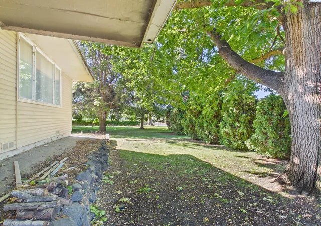Photo 4 of Single family home for sale at 803 N Road 37th, Pasco, WA 99301 | MLS# PAC296234 | Listing updated on 2026-10-21