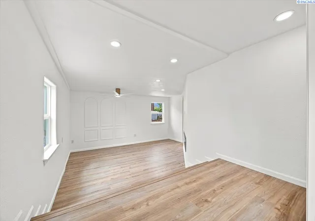 Photo 2 of Single family home for sale at 1900 Symons St, Richland, WA 99354 | MLS# PAC296275 | Listing updated on 2026-10-22