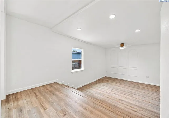 Photo 2 of Single family home for sale at 1900 Symons St, Richland, WA 99354 | MLS# PAC296275 | Listing updated on 2026-10-23