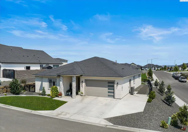 Photo 3 of Single family home for sale at 1882 Somers Ln, Richland, WA 99352 | MLS# PAC296290 | Listing updated on 2026-10-20