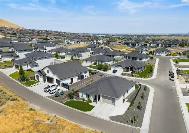 Photo 3 of Single family home for sale at 1882 Somers Ln, Richland, WA 99352 | MLS# PAC296290 | Listing updated on 2026-10-20