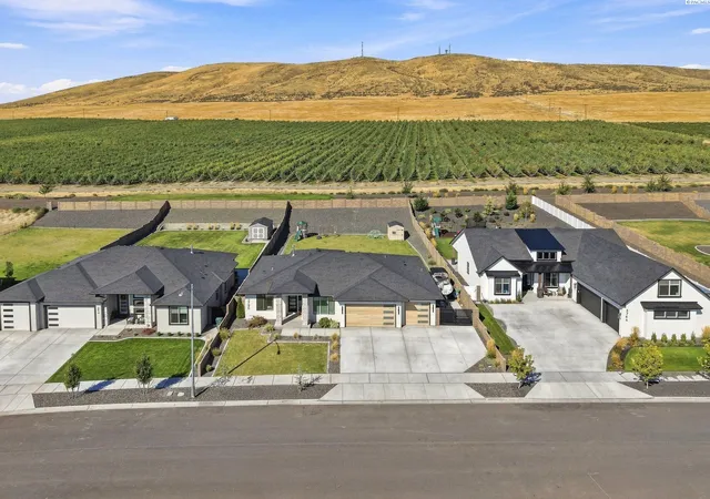 Photo 3 of Single family home for sale at 3790 Highview St, Richland, WA 99352 | MLS# PAC296332 | Listing updated on 2026-10-22