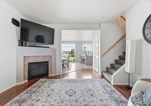 Photo 3 of Sale Pending at 9819 Mustang Dr, Pasco, WA 99301 | MLS# PAC296336 | Listing updated on 2026-10-21
