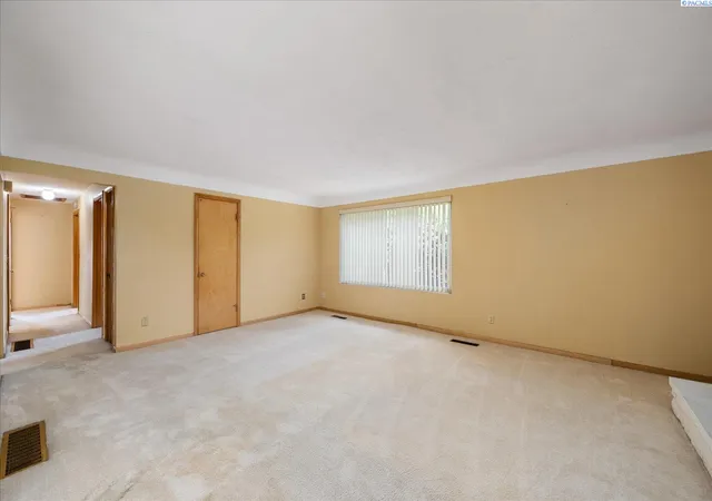 Photo 4 of Single family home for sale at 1823 W Brown St, Pasco, WA 99301 | MLS# PAC296346 | Listing updated on 2026-10-28