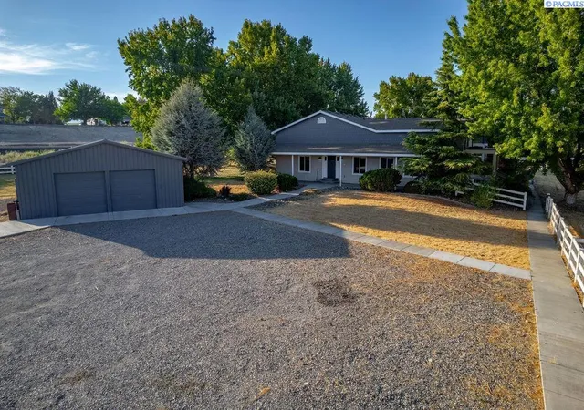 Photo 4 of Single family home for sale at 96305 N Yakima River Dr, West Richland, WA 99353 | MLS# PAC296348 | Listing updated on 2026-10-16