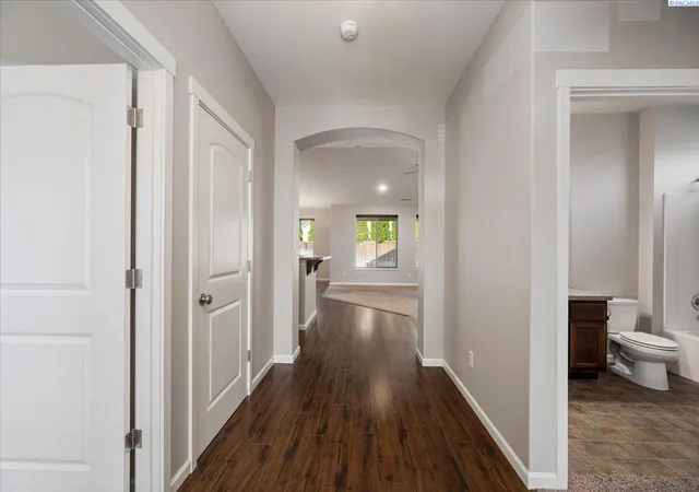 Photo 3 of Single family home for sale at 6306 Coventry Ln, Pasco, WA 99301 | MLS# PAC296364 | Listing updated on 2026-10-14
