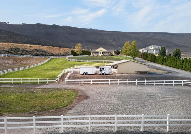 Photo 1 of Sale Pending at 30436 S 984 Prairie SE, Kennewick, WA 99338 | MLS# PAC296384 | Listing updated on 2026-10-21
