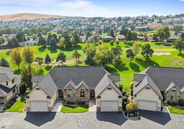 Photo 1 of Condo for sale at 3710 W Cyn Lakes Dr, Kennewick, WA 99337 | MLS# PAC296400 | Listing updated on 2026-10-18